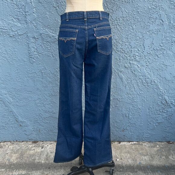 Vintage Levi's Mens 31 x 32 boot cut Denim Comfort fit Blue tab rare